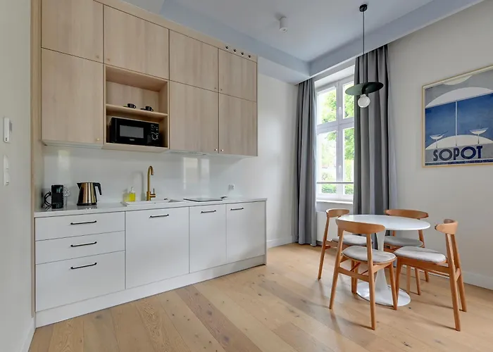 White Dune By Grand Lägenhet